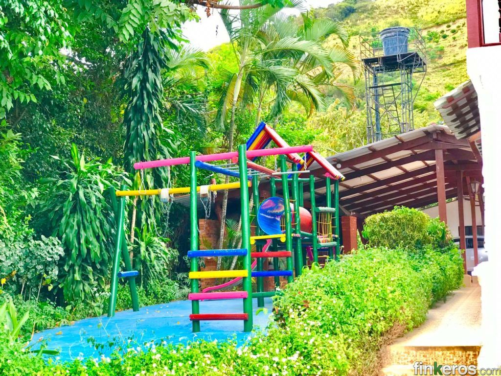 MAURICIO VIVES - Finca en Anapoima, Cundinamarca